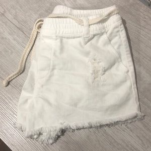 white elastic shorts